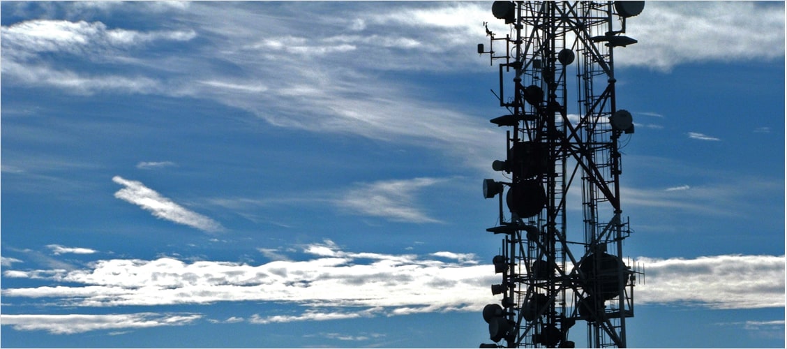 Installation und Wartung von Geräten, Infrastruktur und Telekommunikationsnetzen in Städten und Gebieten des Landes wie Bogota, Cundinamarca, Antioquia und Choco