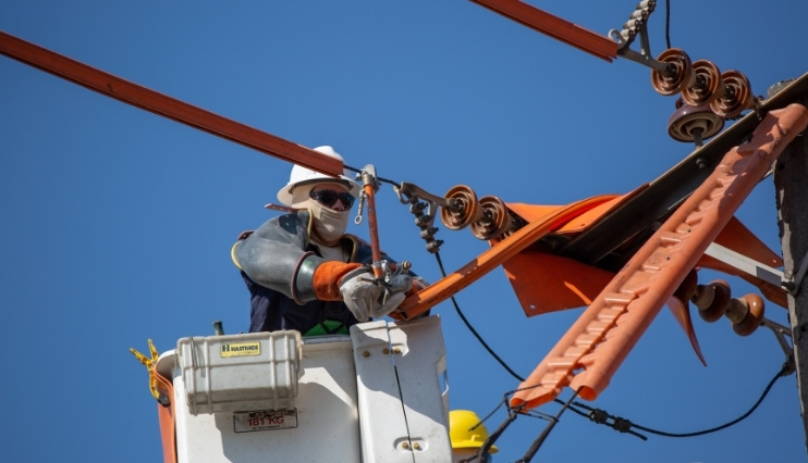 Ezentis entra en el mercado de energía en España